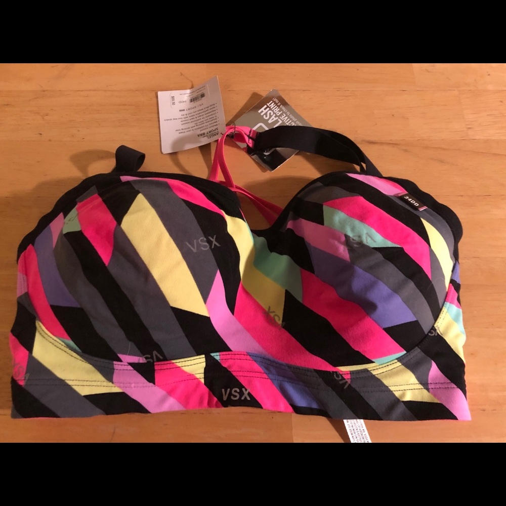 Victoria’s Secret VSX Sports Bra 34DD